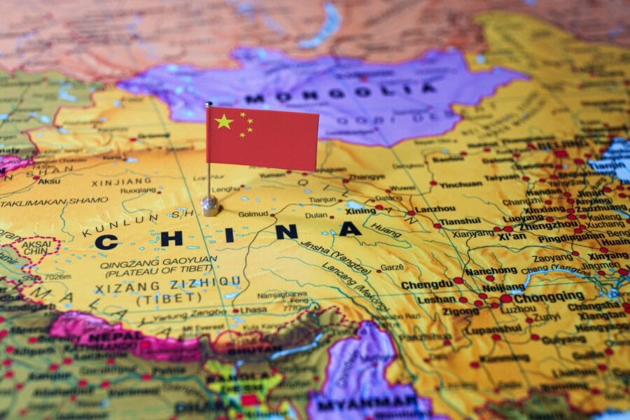 中国回应稀土金属出口管制问题