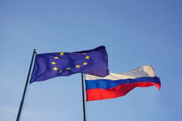 EU Russia flags