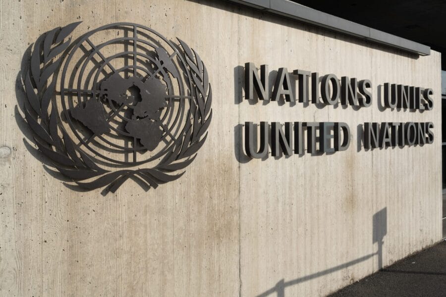 UN sign