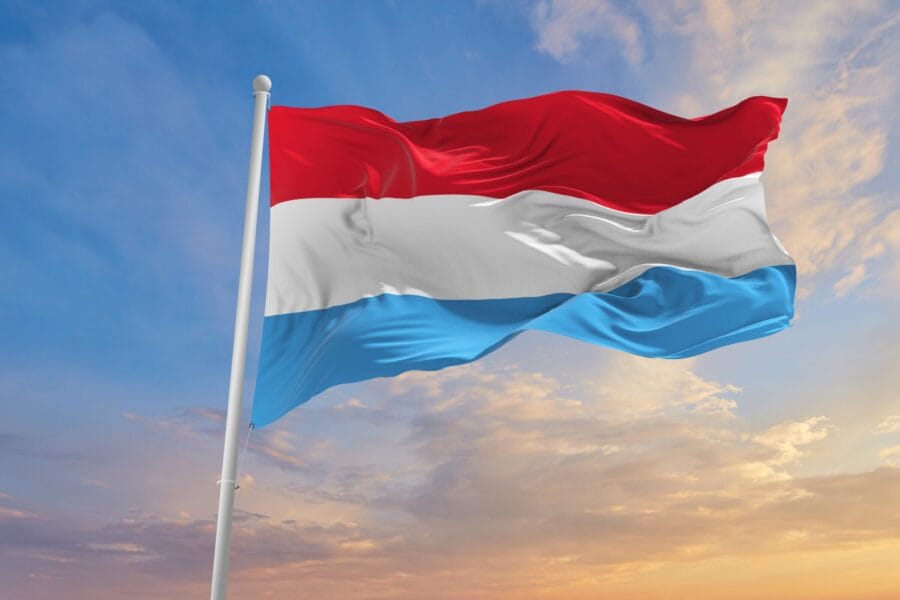 Luxembourg financial regulator issues EUR 214,000 fine for sanctions & AML breaches